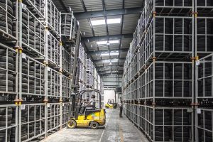 forklift-835340_640-300x200 warehouse